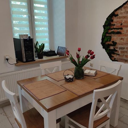 Apartament Przy Zamku Pszczyna Luaran gambar