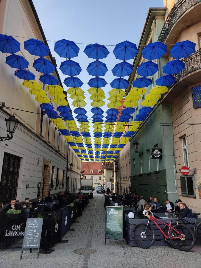 Apartament Przy Zamku Pszczyna Luaran gambar