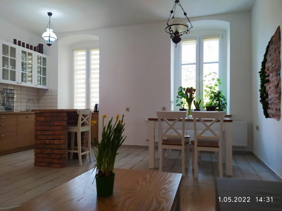 Apartament Przy Zamku Pszczyna Luaran gambar